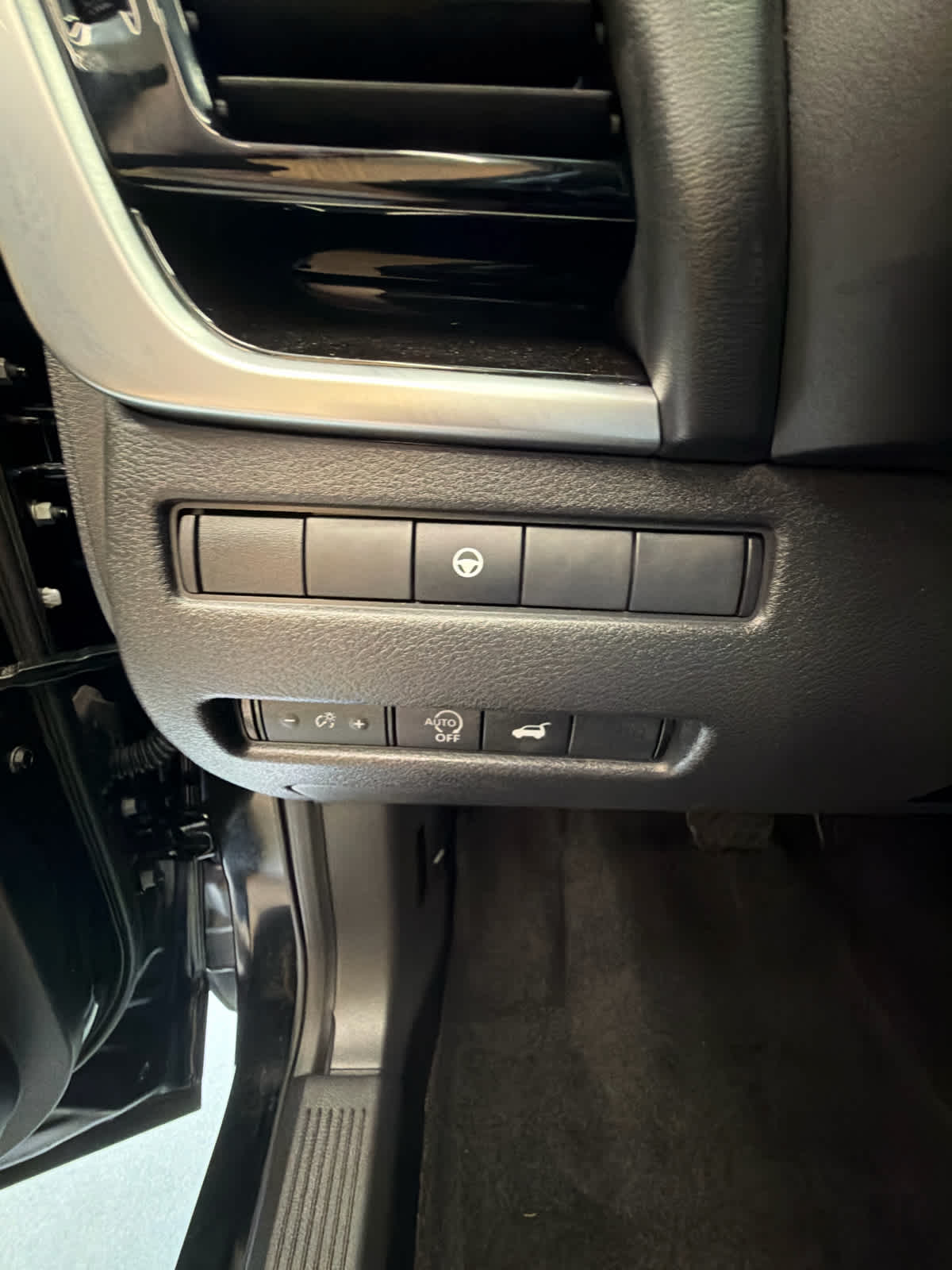 2023 Nissan Rogue FWD SL
