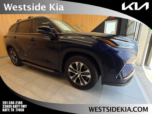2022 Toyota Highlander XLE FWD