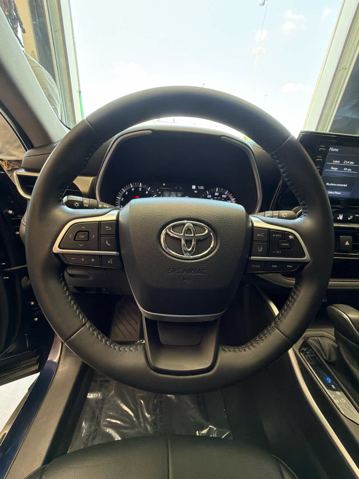 2022 Toyota Highlander XLE FWD