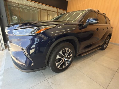 2022 Toyota Highlander XLE FWD