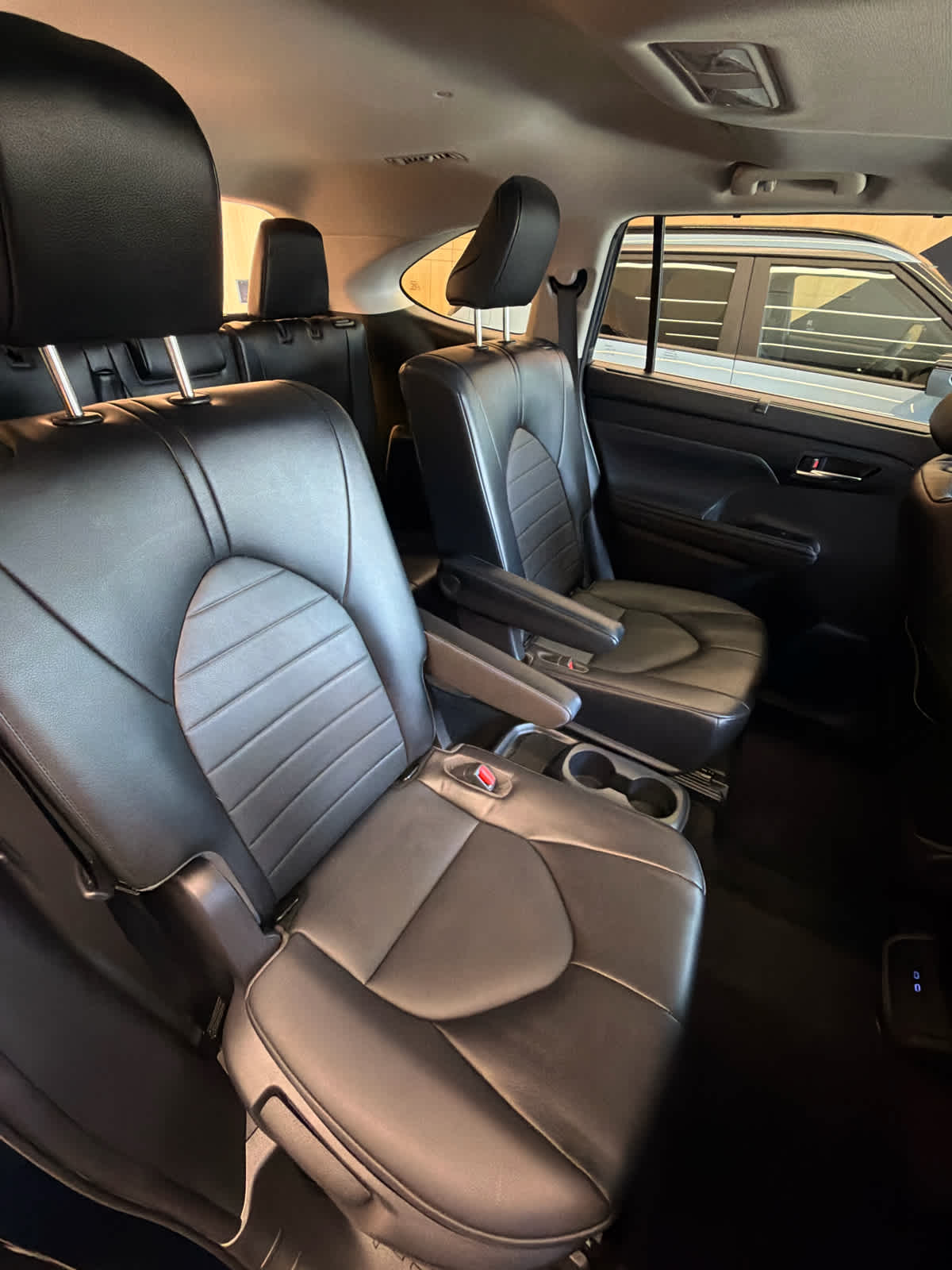 2022 Toyota Highlander XLE FWD