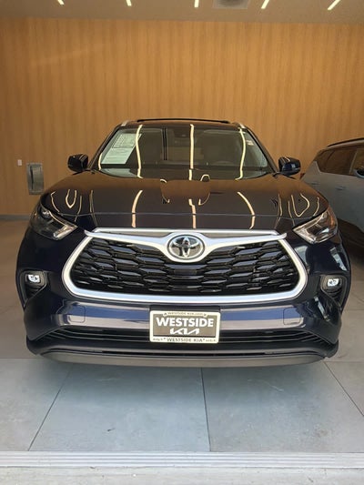 2022 Toyota Highlander XLE FWD