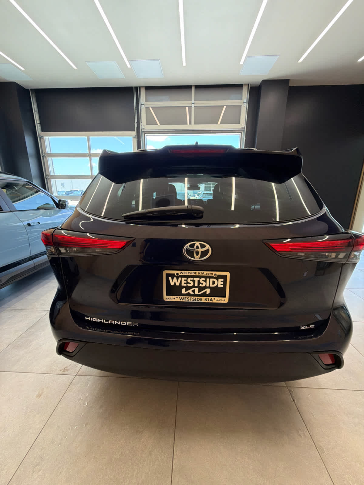 2022 Toyota Highlander XLE FWD