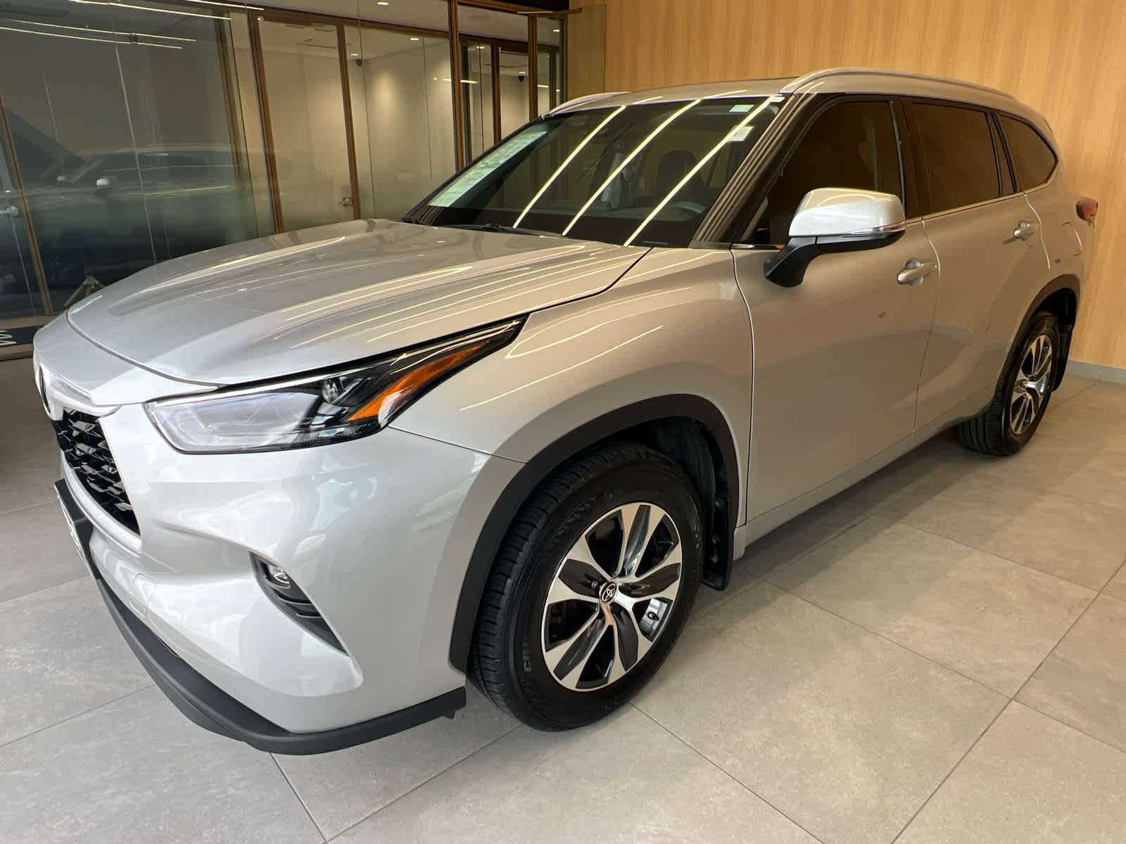 2022 Toyota Highlander XLE FWD