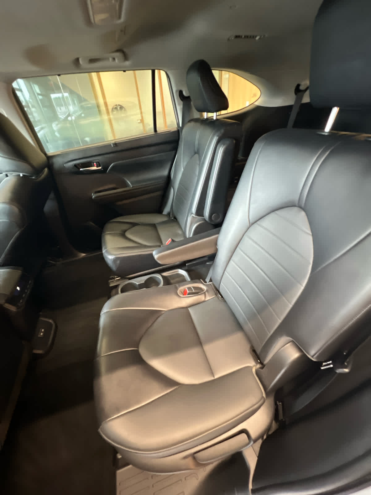 2022 Toyota Highlander XLE FWD