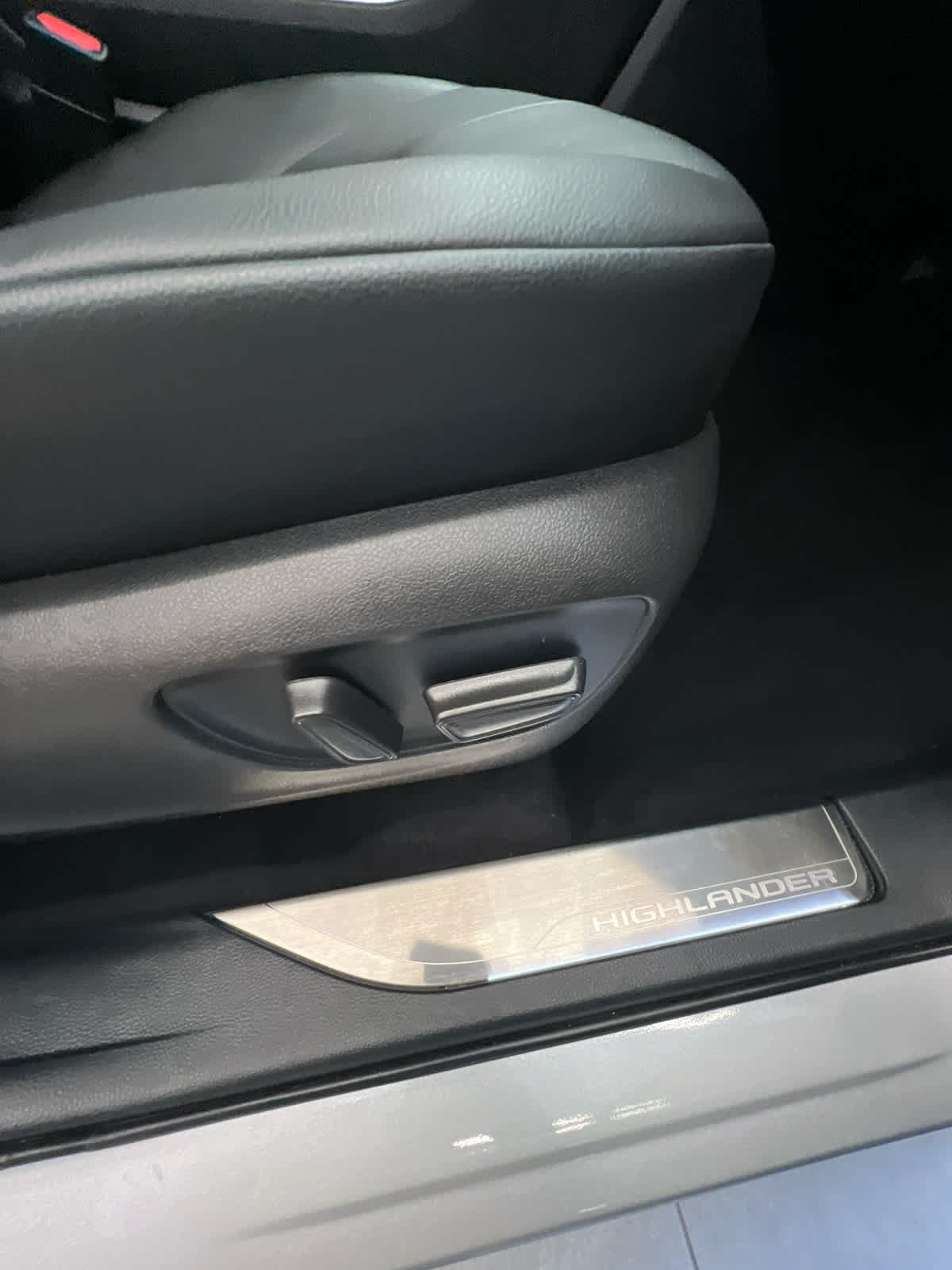 2022 Toyota Highlander XLE FWD