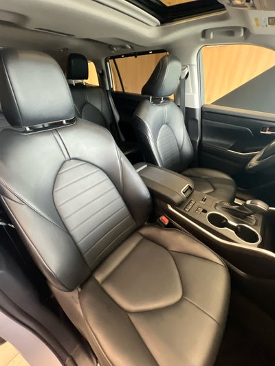 2022 Toyota Highlander XLE FWD