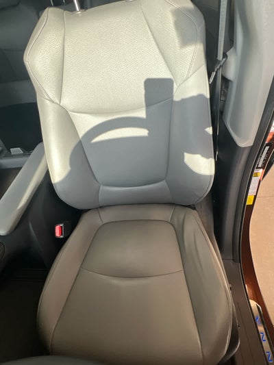 2022 Toyota Sienna XLE FWD 7-Passenger