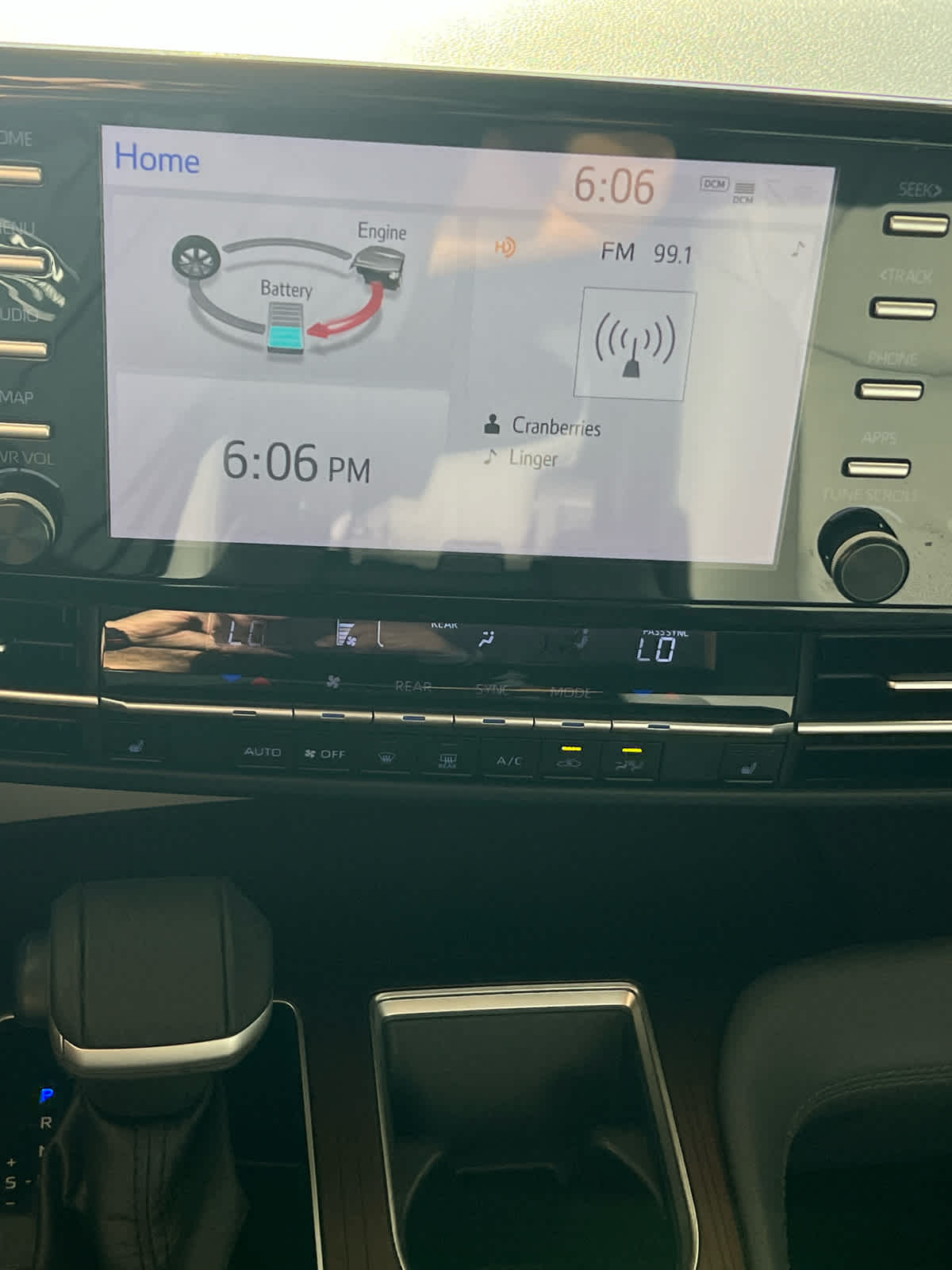 2022 Toyota Sienna XLE FWD 7-Passenger