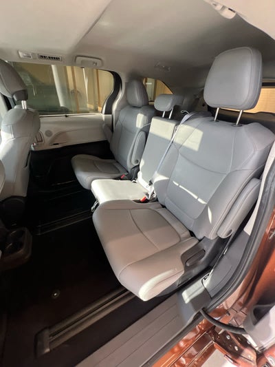 2022 Toyota Sienna XLE FWD 7-Passenger