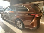 2022 Toyota Sienna XLE FWD 7-Passenger
