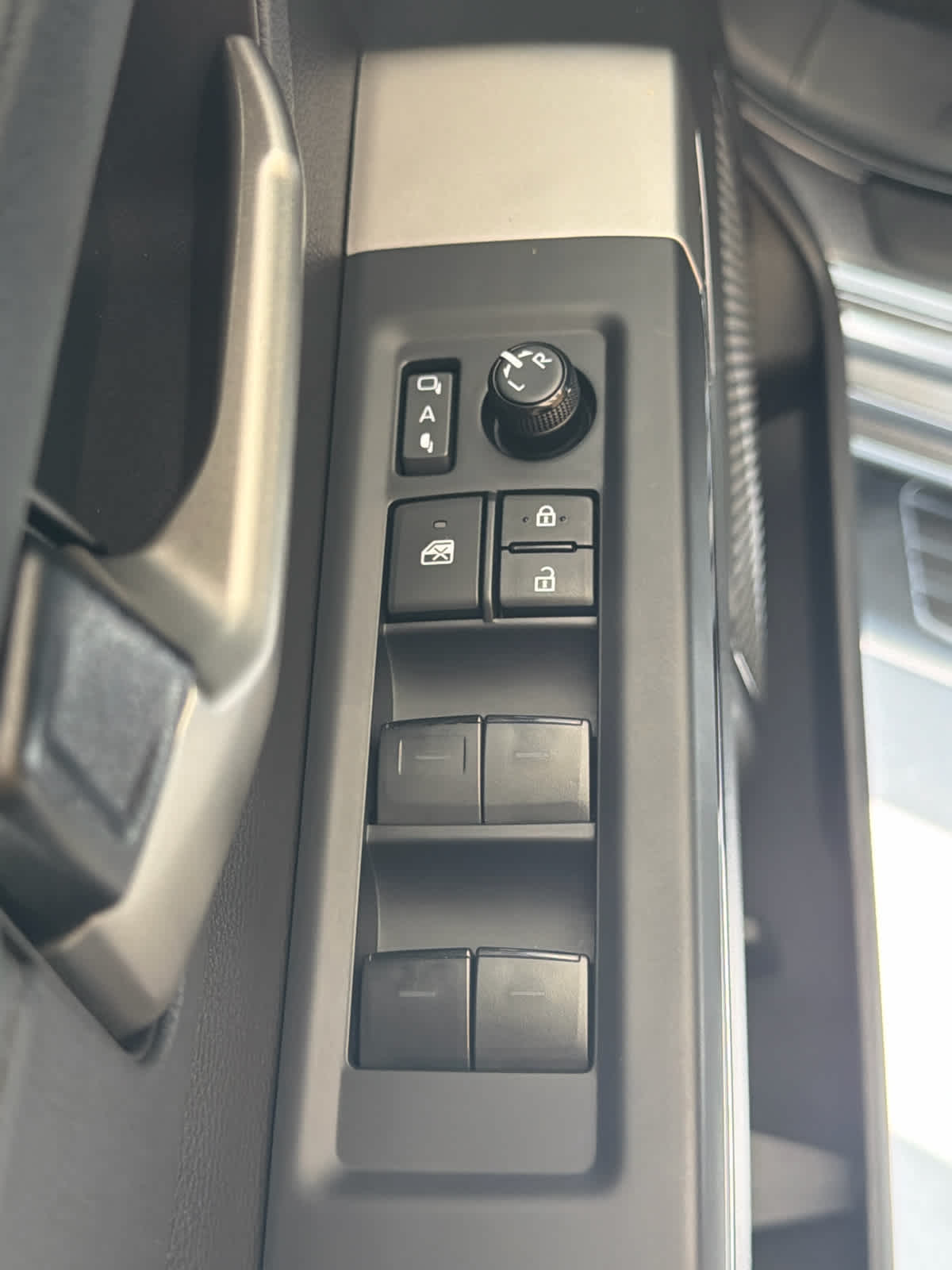 2024 Toyota Tundra Limited Hybrid CrewMax 5.5 Bed