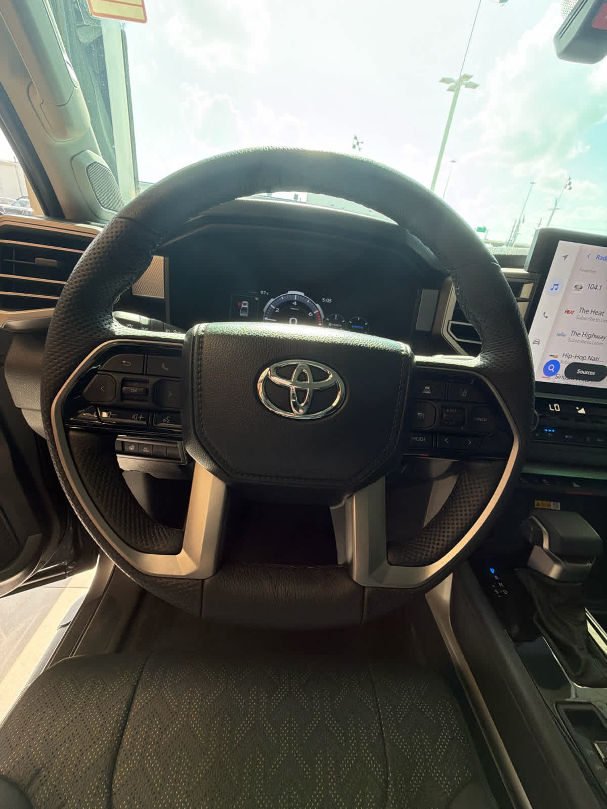 2024 Toyota Tundra Limited Hybrid CrewMax 5.5 Bed