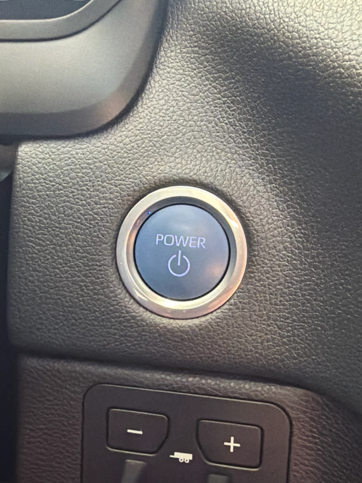 2024 Toyota Tundra Limited Hybrid CrewMax 5.5 Bed