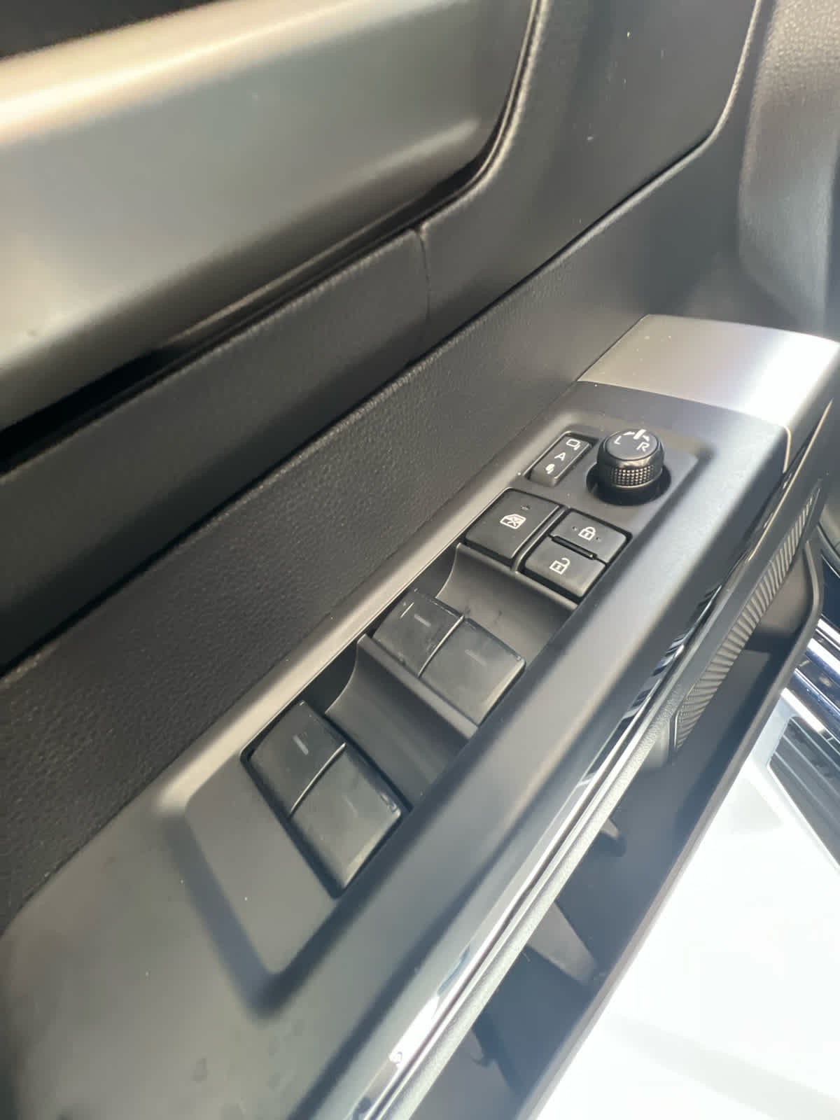 2023 Toyota Tundra Limited Hybrid CrewMax 5.5 Bed