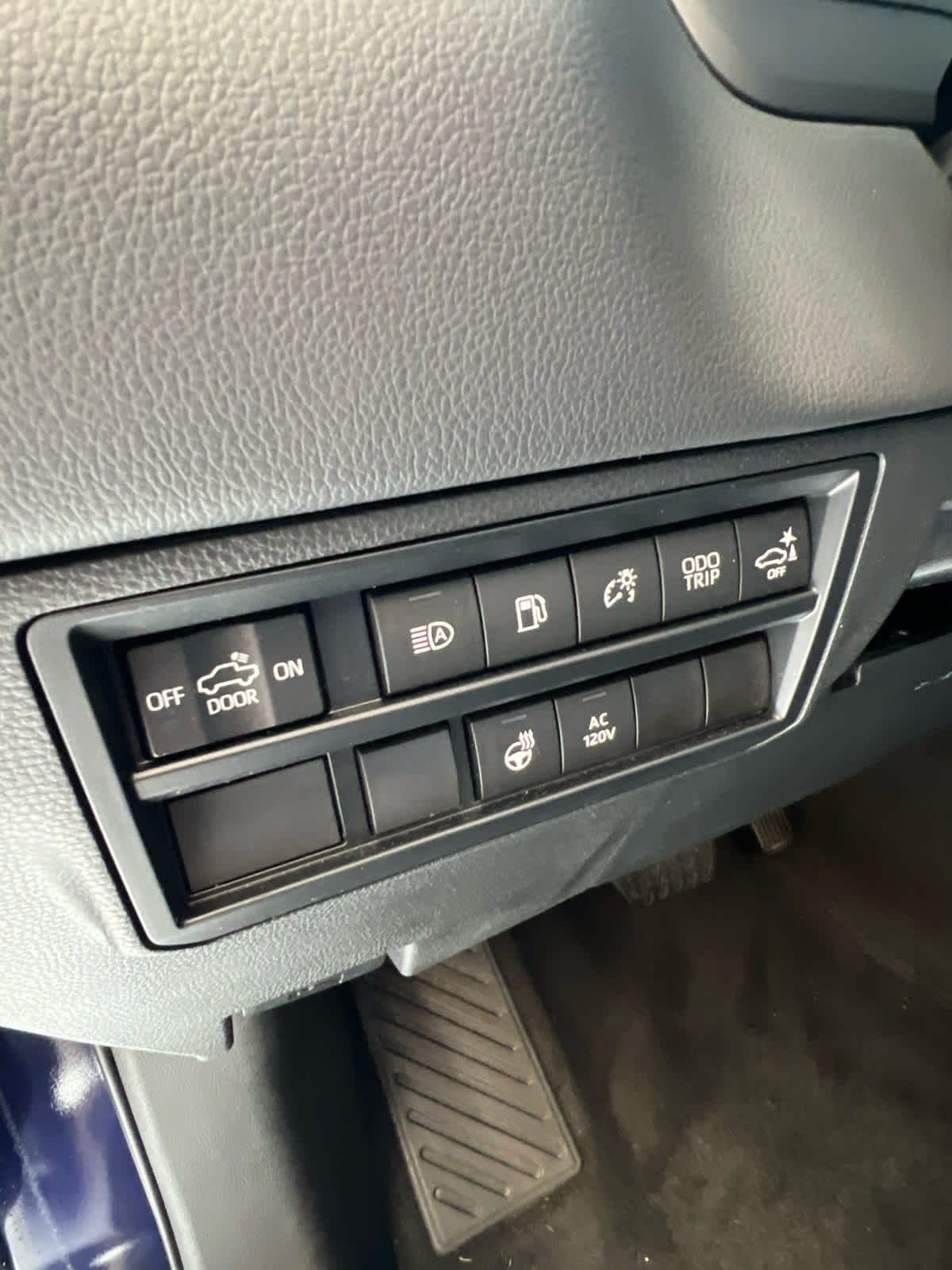 2023 Toyota Tundra Limited Hybrid CrewMax 5.5 Bed