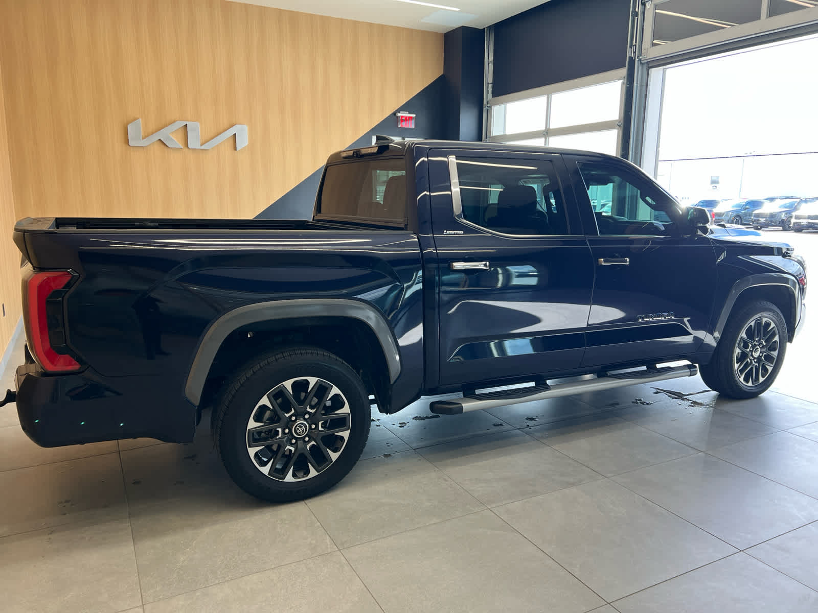 2023 Toyota Tundra Limited Hybrid CrewMax 5.5 Bed