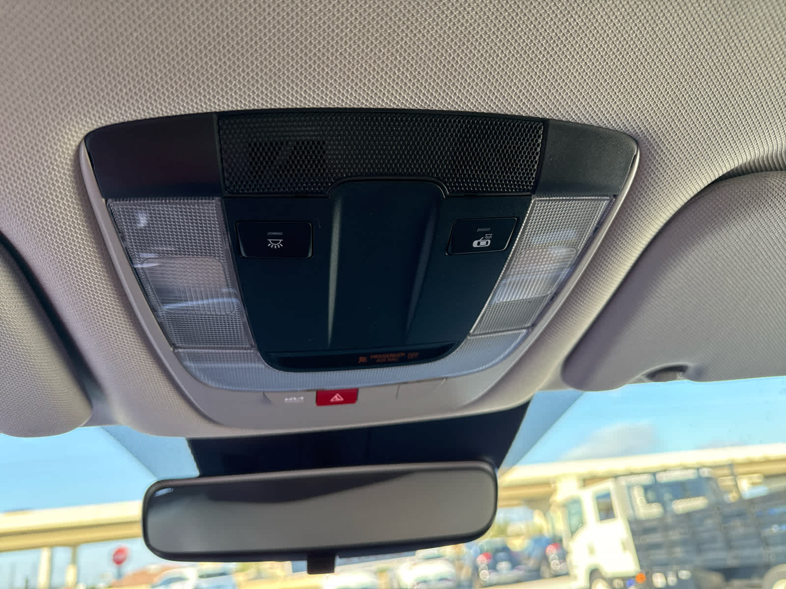 2025 Kia Sorento S FWD