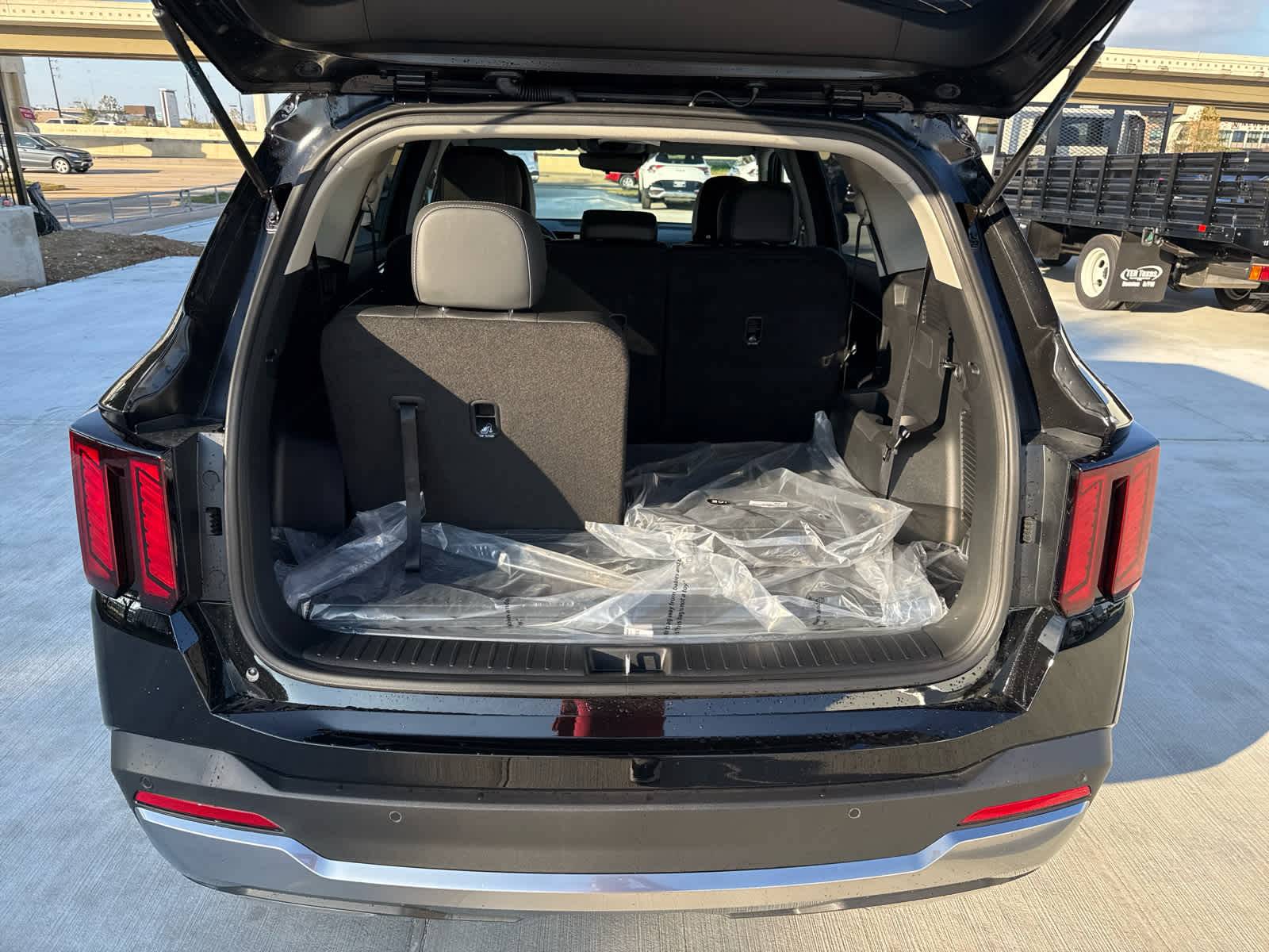 2025 Kia Sorento S FWD