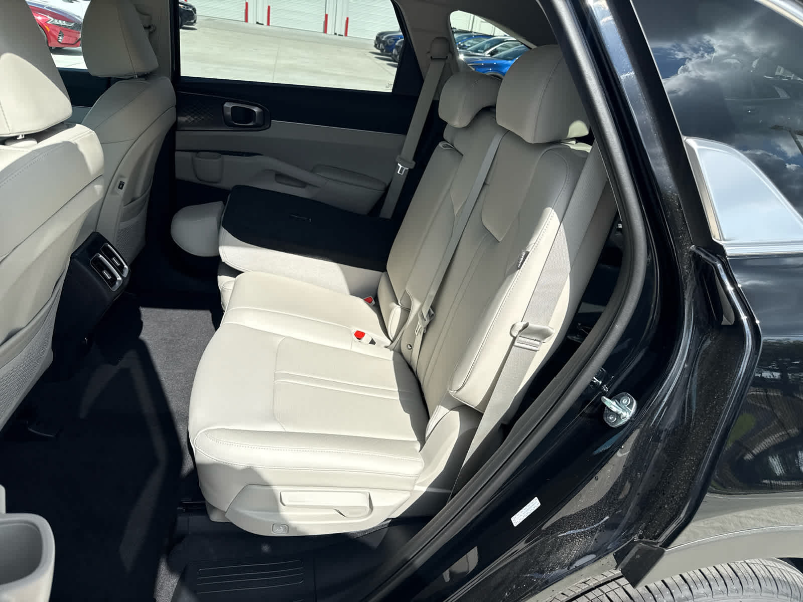 2025 Kia Sorento S FWD