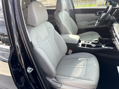 2025 Kia Sorento S FWD
