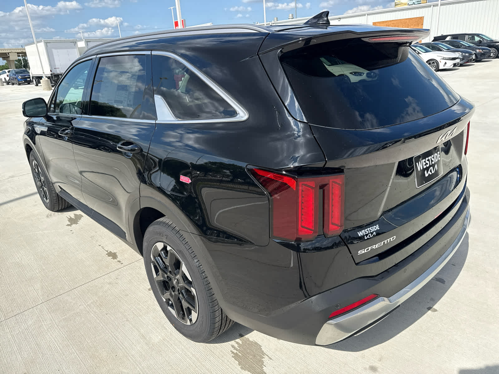 2025 Kia Sorento S FWD