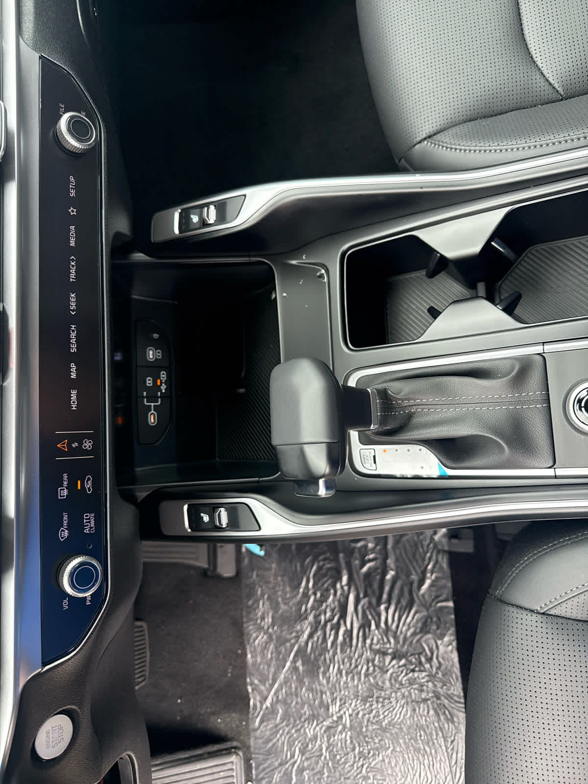 2025 Kia Sorento S FWD