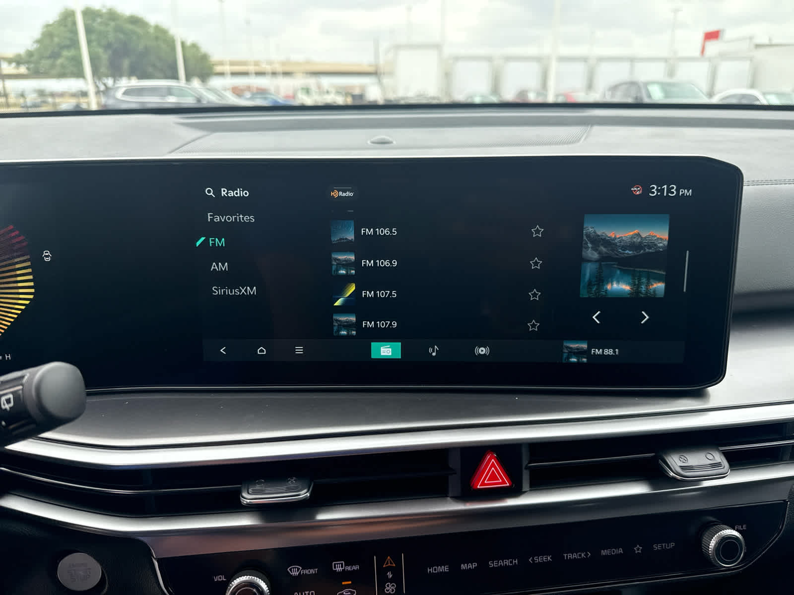 2025 Kia Sorento S FWD