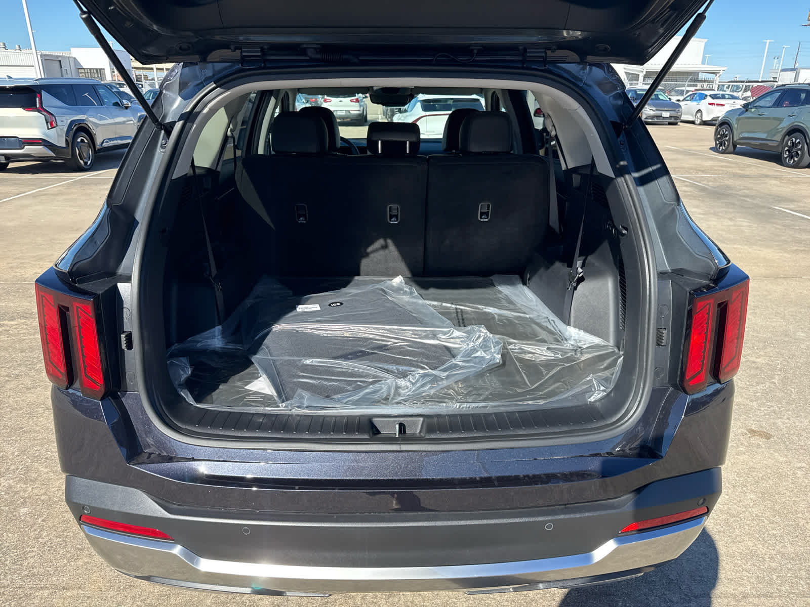 2025 Kia Sorento S FWD