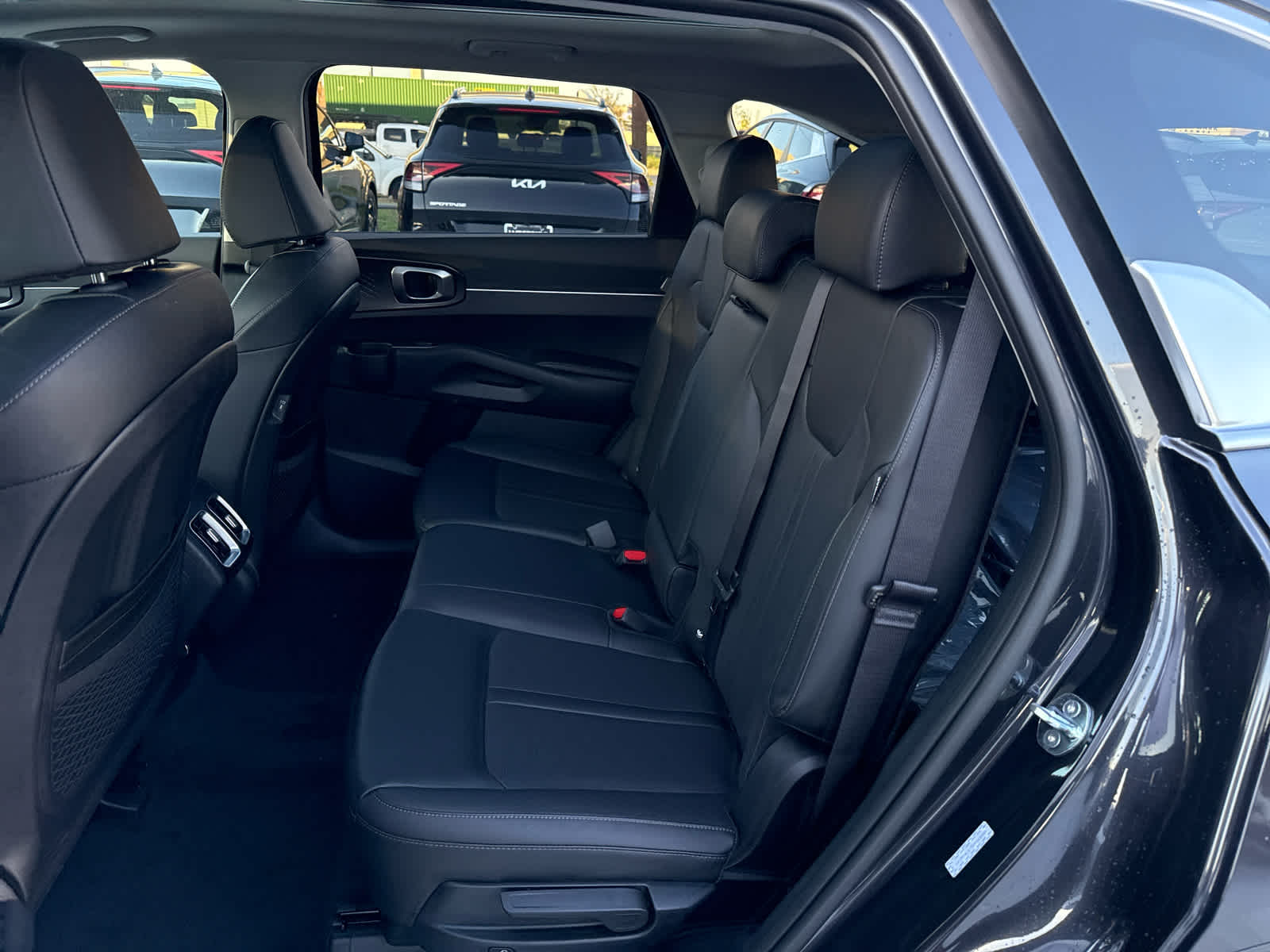 2025 Kia Sorento S FWD