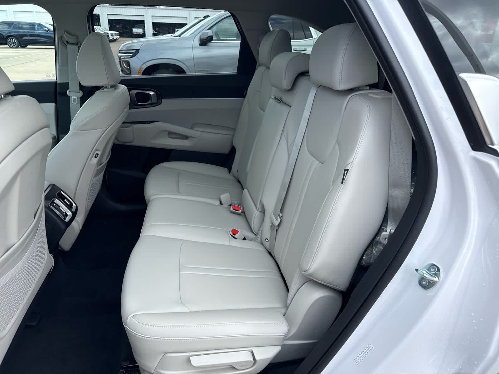 2025 Kia Sorento S FWD