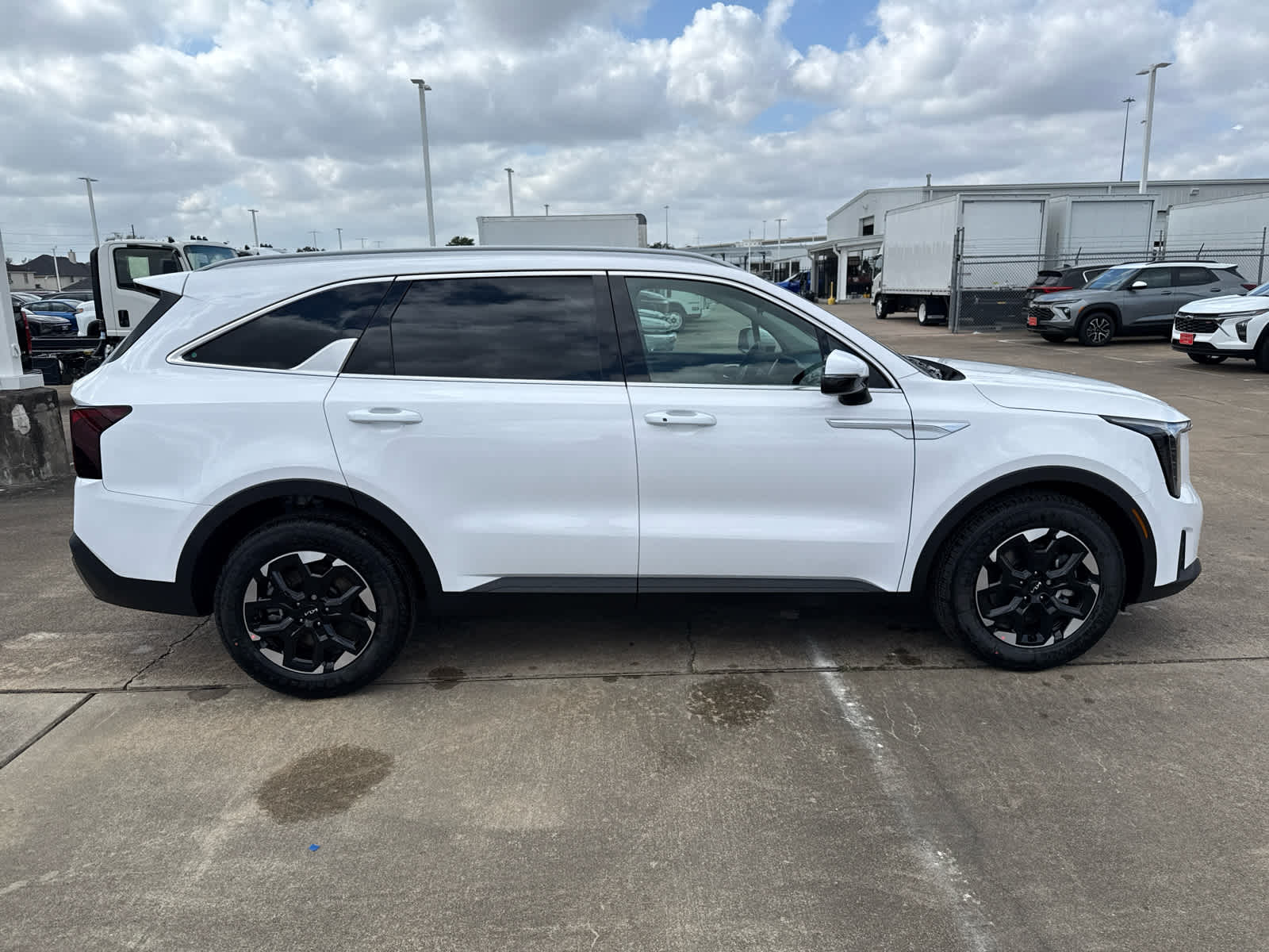 2025 Kia Sorento S FWD