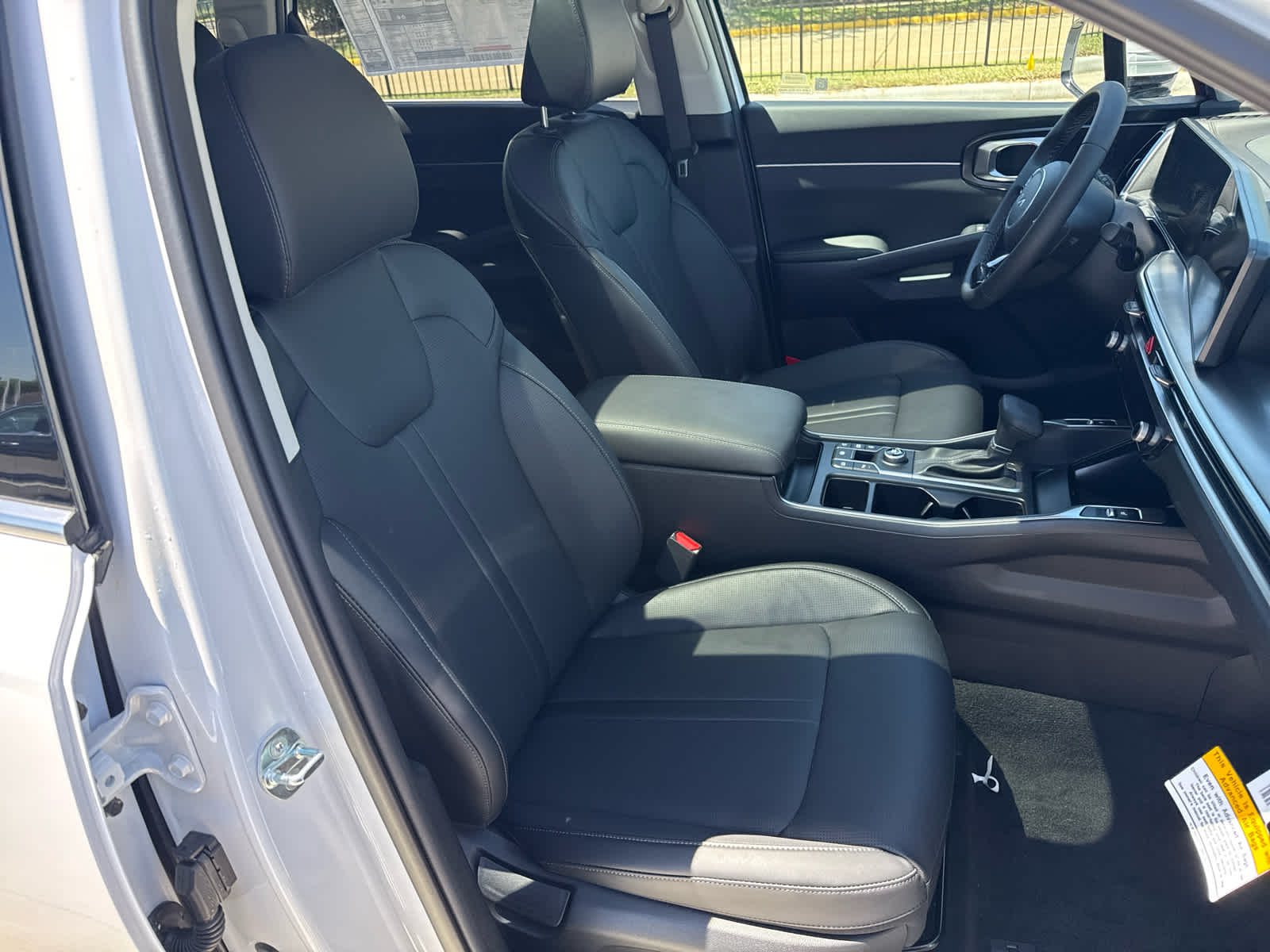 2025 Kia Sorento S FWD