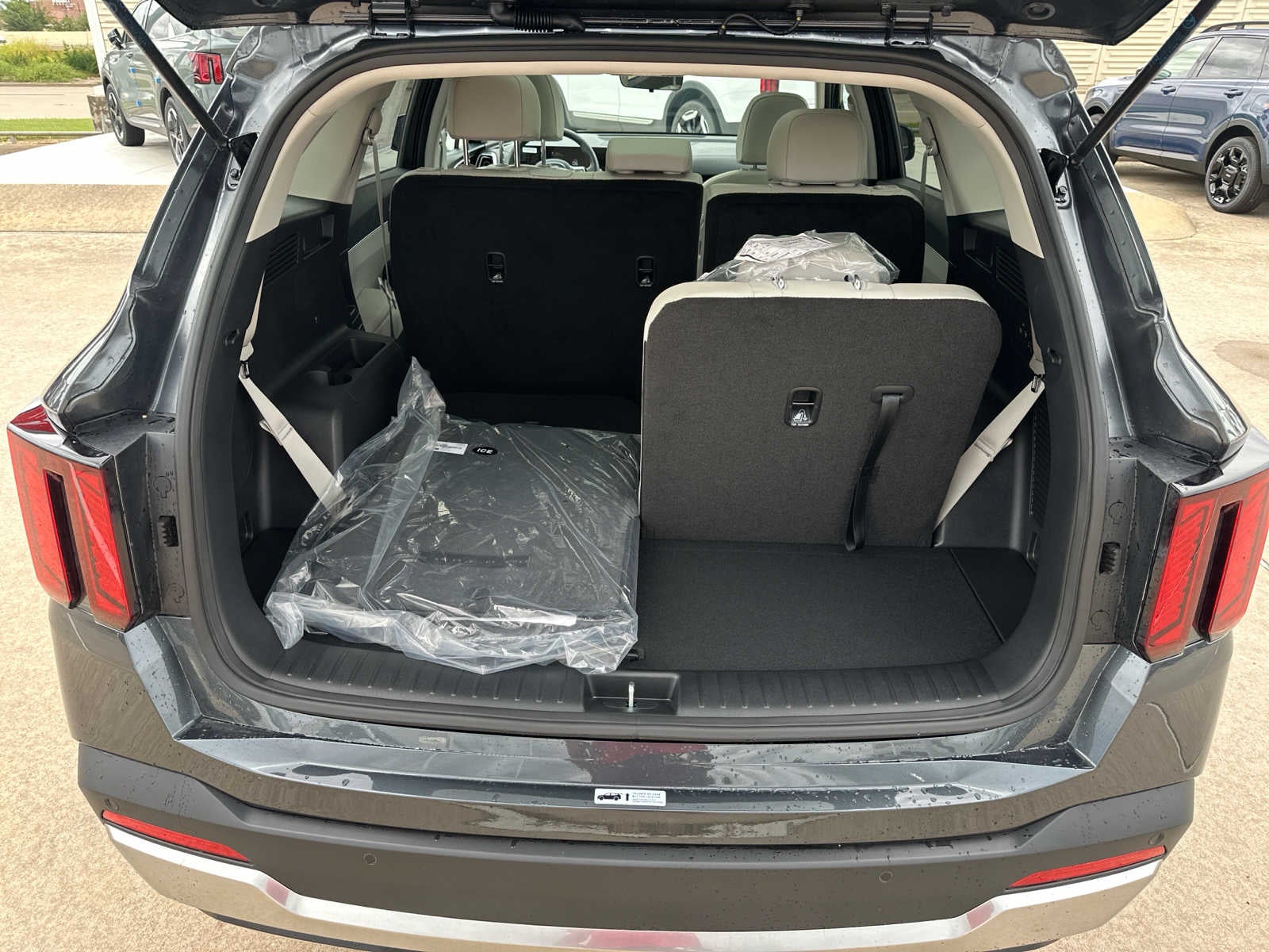 2025 Kia Sorento S FWD