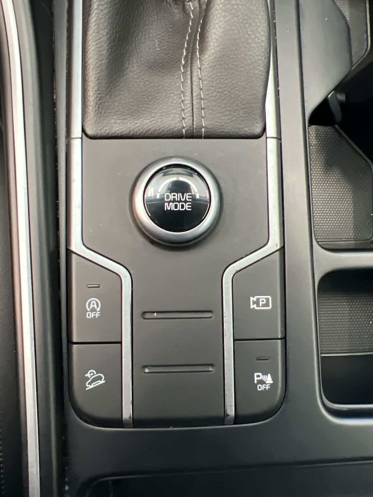 2022 Kia Sorento S FWD