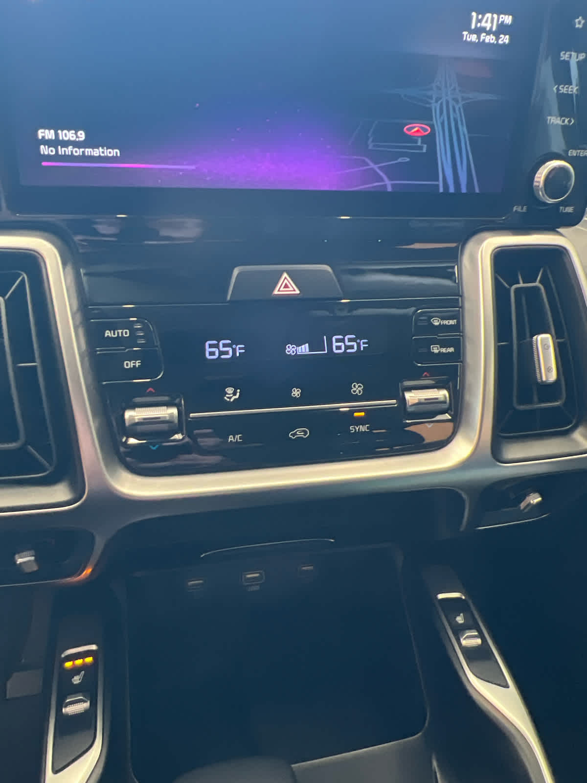 2022 Kia Sorento S FWD