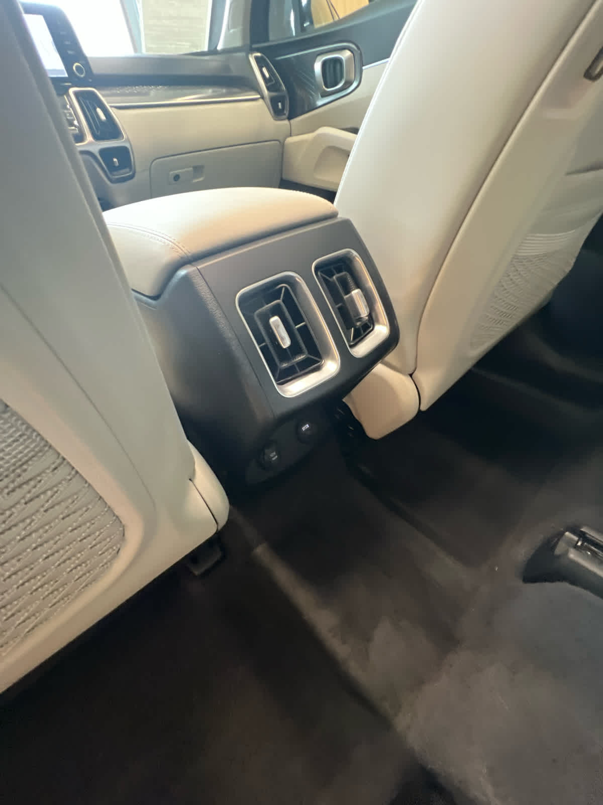 2023 Kia Sorento S FWD