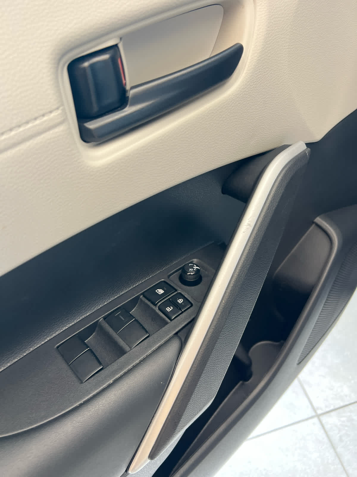 2024 Toyota Corolla Cross LE 2WD