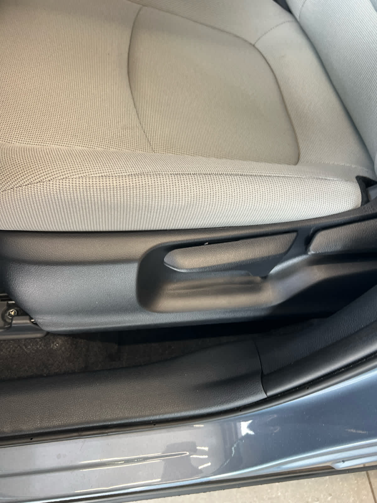 2024 Toyota Corolla Cross LE 2WD