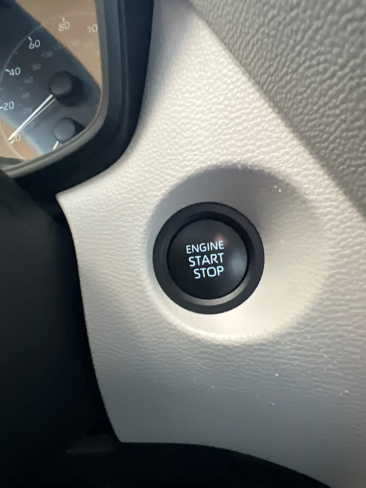 2024 Toyota Corolla Cross LE 2WD