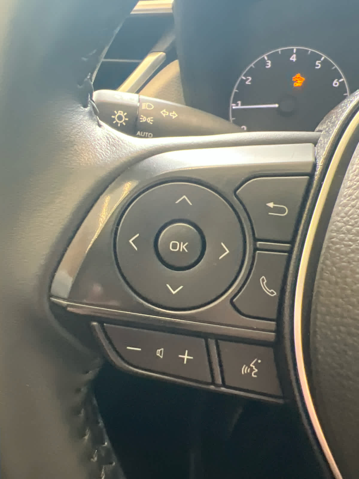 2024 Toyota Corolla Cross LE 2WD