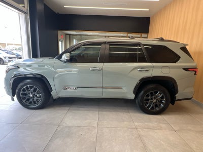2026 Toyota Sequoia Platinum 4WD