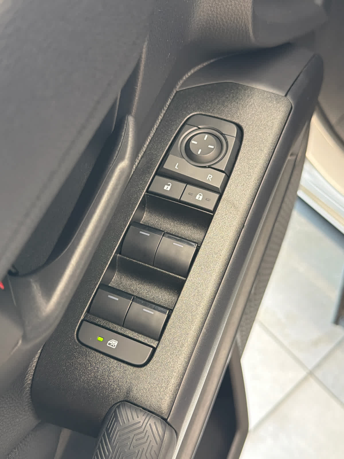 2025 Toyota 4Runner SR5 2WD