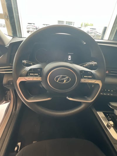 2022 Hyundai Elantra SEL IVT