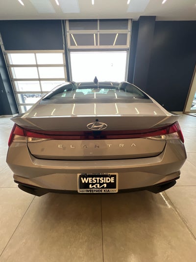 2022 Hyundai Elantra SEL IVT