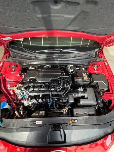 2025 Hyundai Elantra SEL Sport IVT