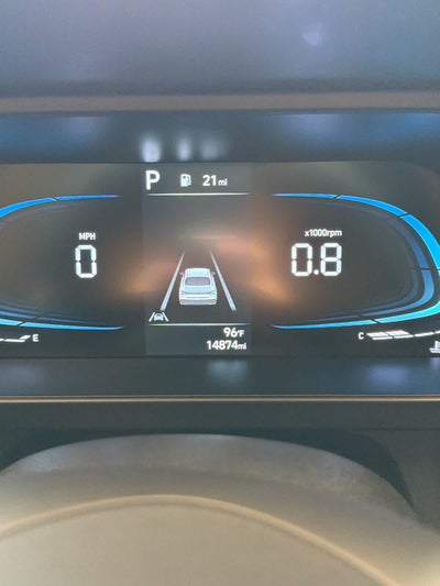 2025 Hyundai Elantra SEL Sport IVT