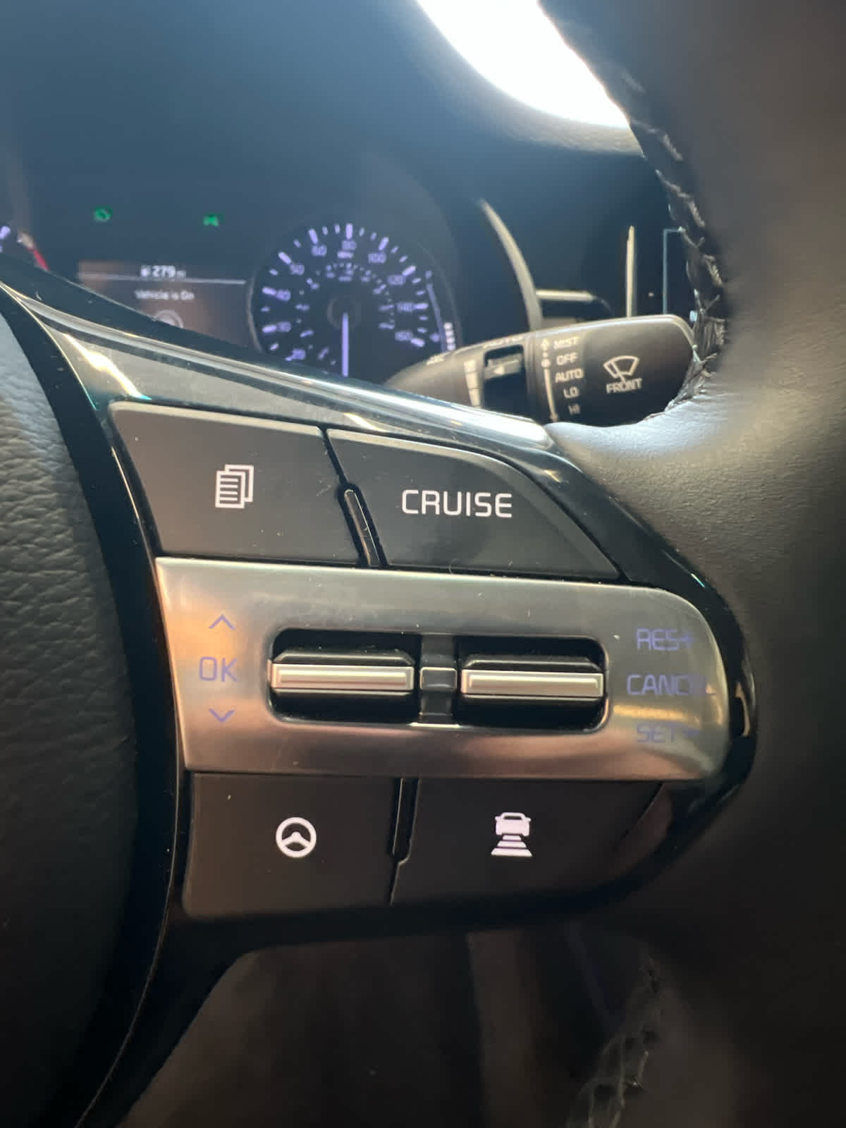 2020 Kia Cadenza Limited Sedan