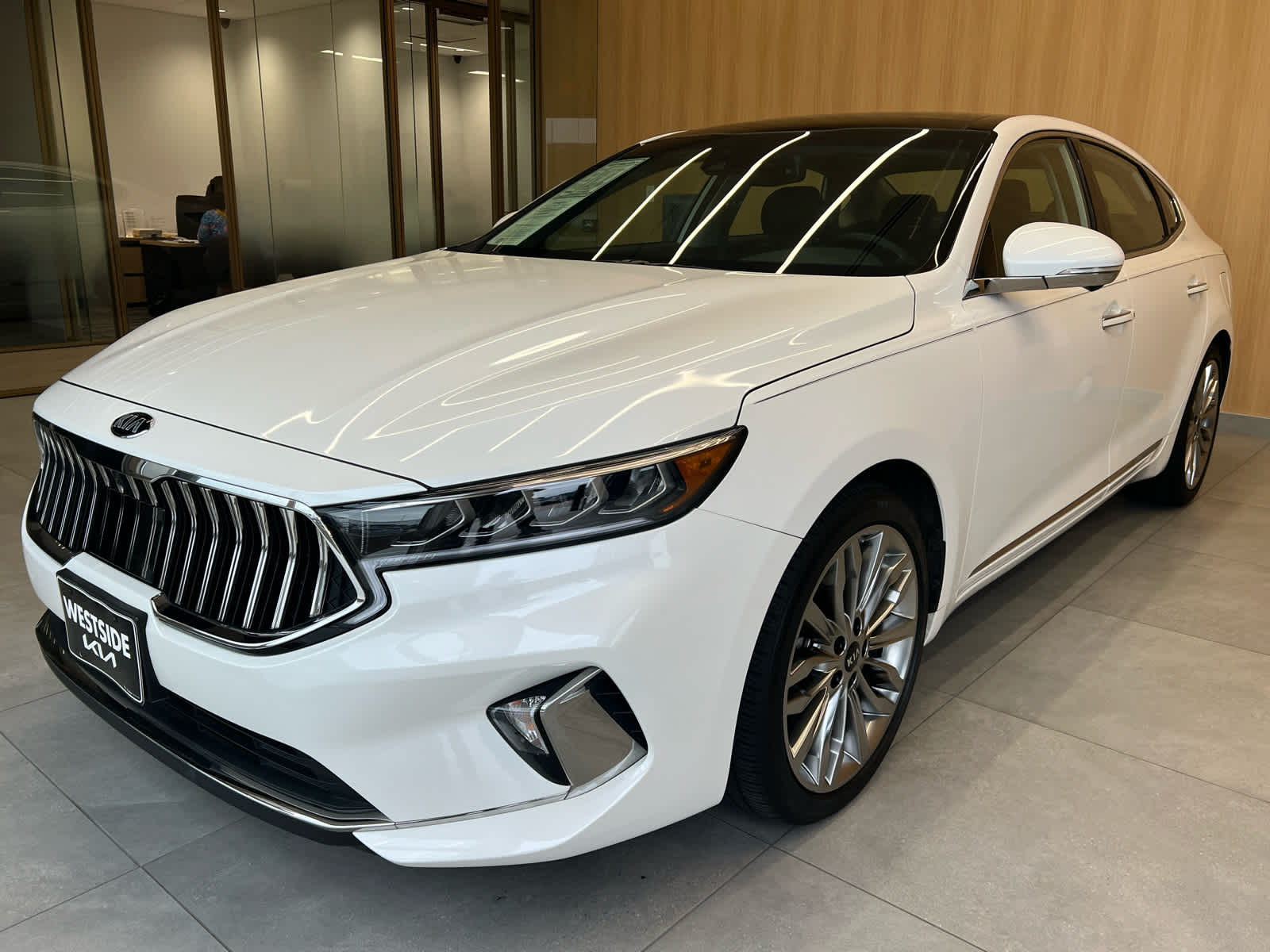 2020 Kia Cadenza Limited Sedan