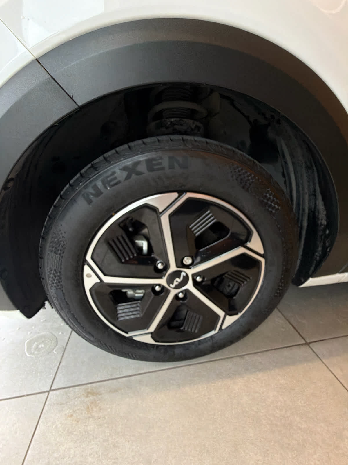 2023 Kia Niro EX FWD